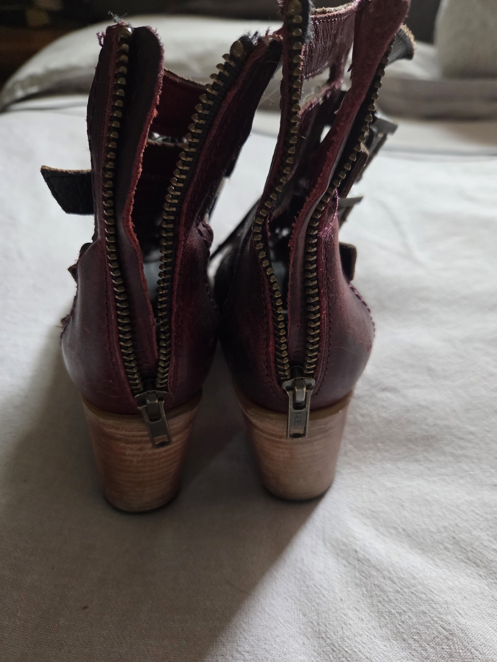 Freebird by Steven Black and Burgundy Braeden, Size 7 - Picture 3 of 5
